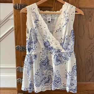 Women’s sleeveless blouse